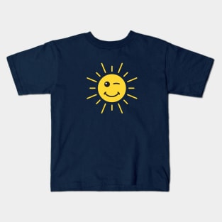 Cheeky, winking sun Kids T-Shirt